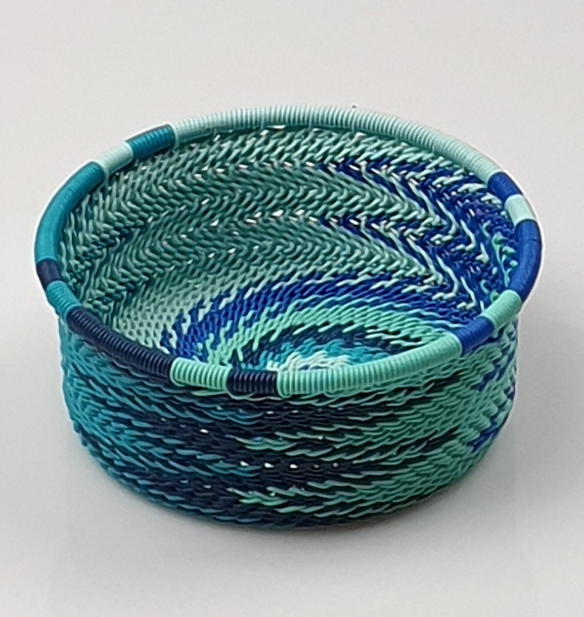 Telephone Wire Basket Tuna Shape